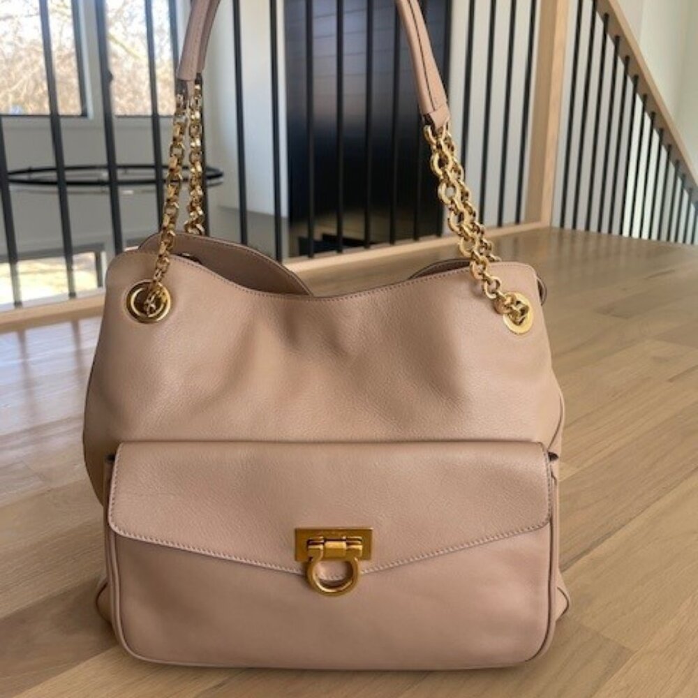 Salvatore Ferragamo SHEBA Bisque Tote Chain Shoulder Bag: EXCELLENT CONDITION